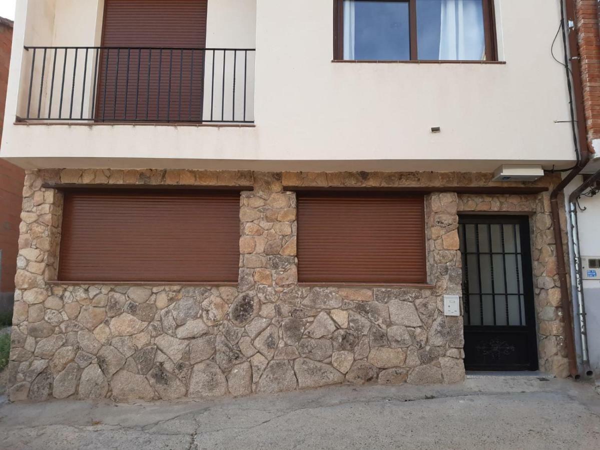 Apartamentos Fuente Arriba Poyales Del Hoyo Ngoại thất bức ảnh